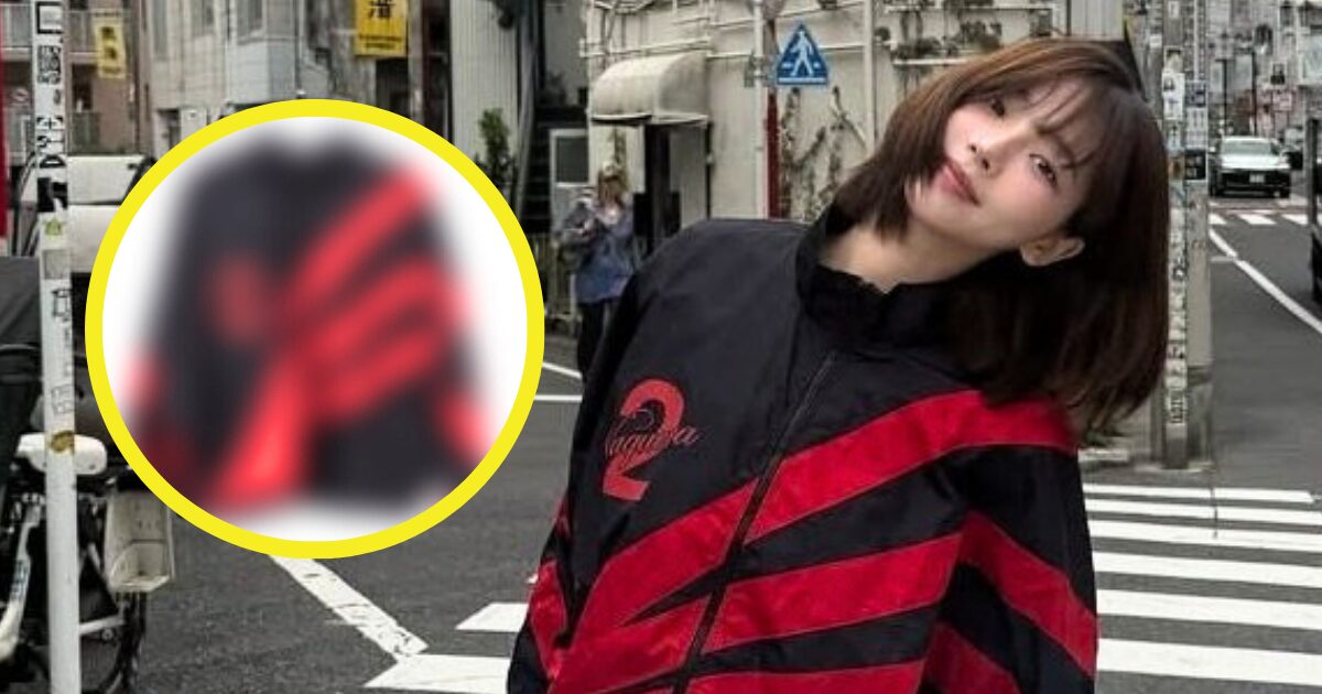 Karina 穿著紅色 2 號 Vaquera 風衣的 IG 照片