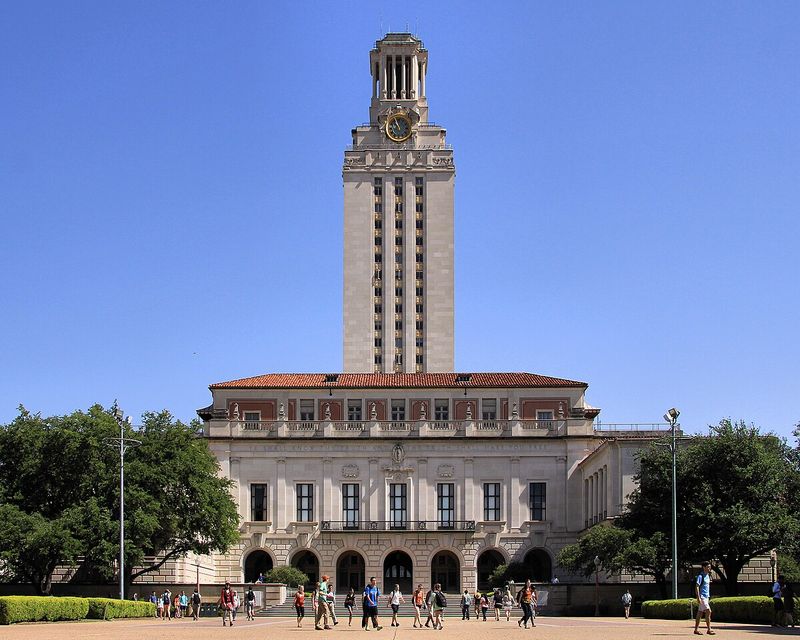 UT Austin 主樓塔